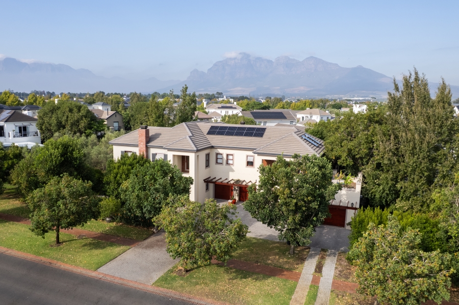 5 Bedroom Property for Sale in Val De Vie Estate Western Cape